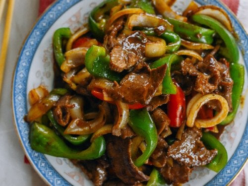 Classic Chinese-American Black Pepper Steak Quick, Savory, and Smoky
