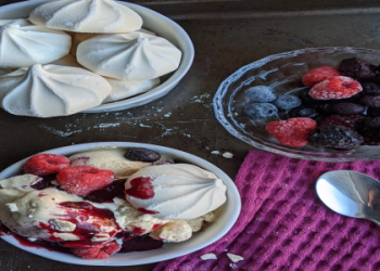 Frozen Ice Cream Cake & Pavlova Fusion