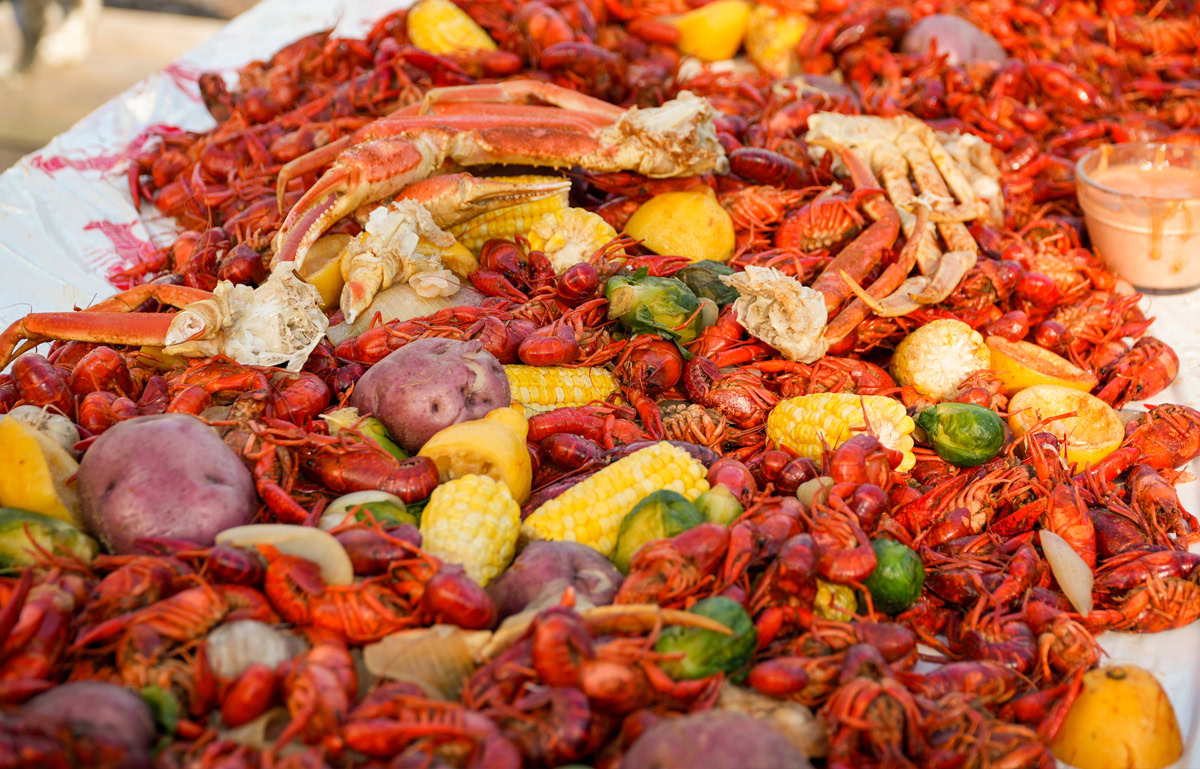 Ultimate Crawfish Boil Step-by-Step Recipe for 10-12
