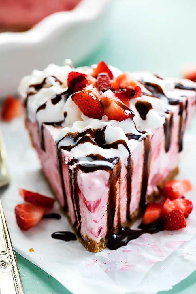 Creamy Frozen Strawberry Cheesecake