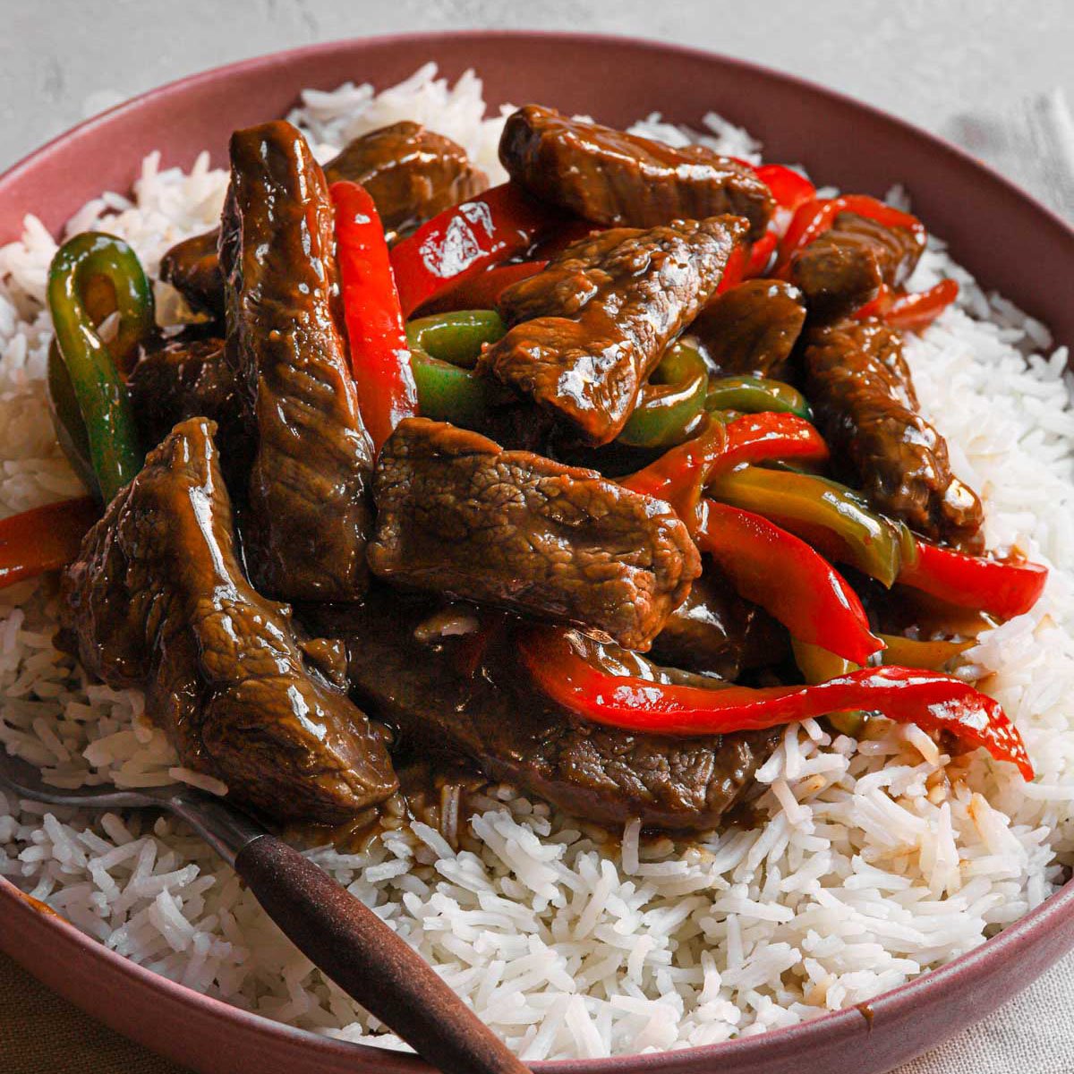 Classic Chinese-American Black Pepper Steak Quick, Savory, and Smoky