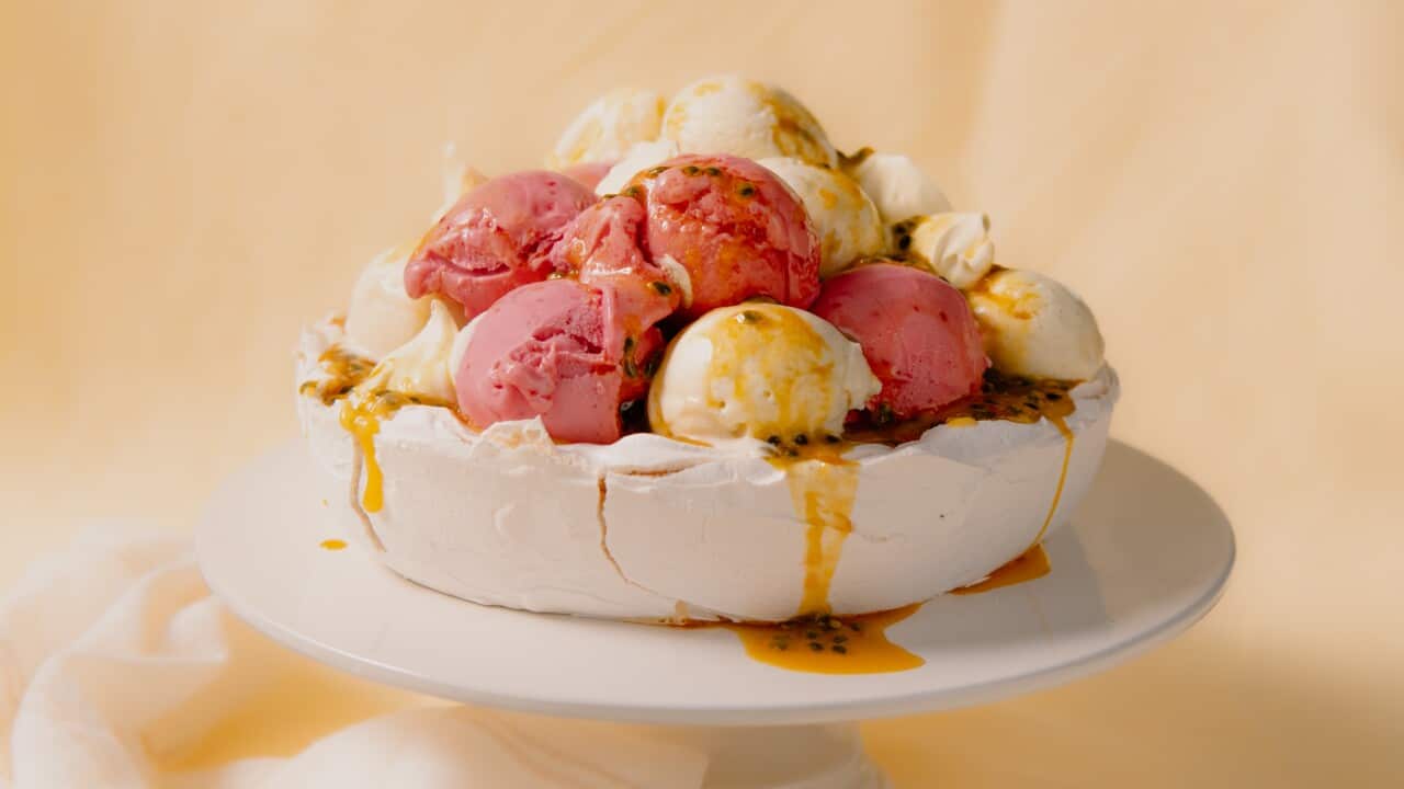 Frozen Ice Cream Cake & Pavlova Fusion