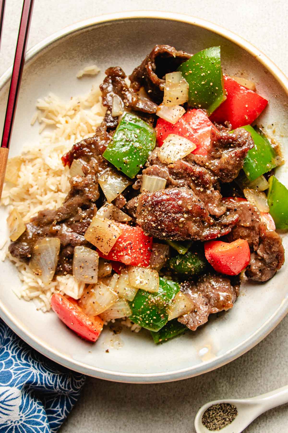 Classic Chinese-American Black Pepper Steak Quick, Savory, and Smoky