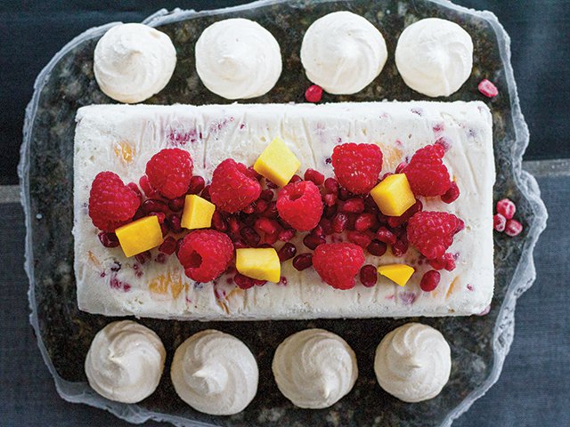 Frozen Ice Cream Cake & Pavlova Fusion