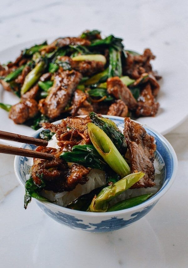 Tender Marinated Spicy Stir-Fried Beef with Leeks and Onions